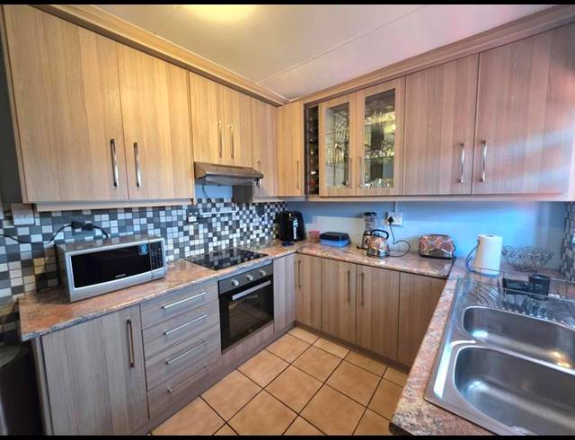 3 BEDROOM HOUSE FOR SALE IN VAN DYK PARK